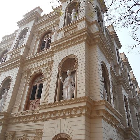 Prayag Aristro Club Hotel Kolkata Exterior photo